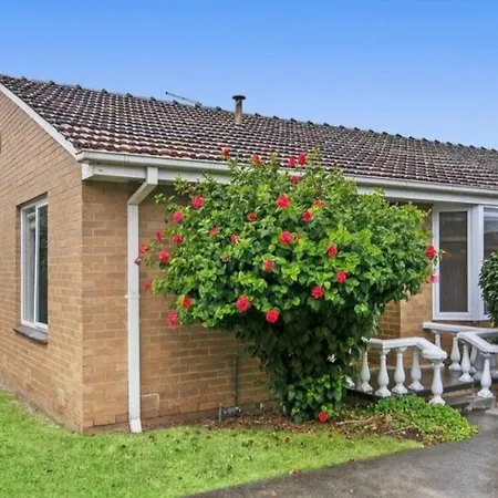 Location, Location, Location! Walk To Beach & Town Mornington Exterior photo